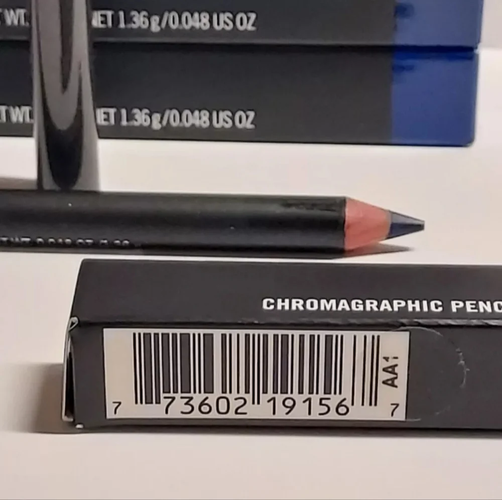 MAC Chromagraphic Pencil Crayon *MARINE ULTRA* / .048 oz / New in box